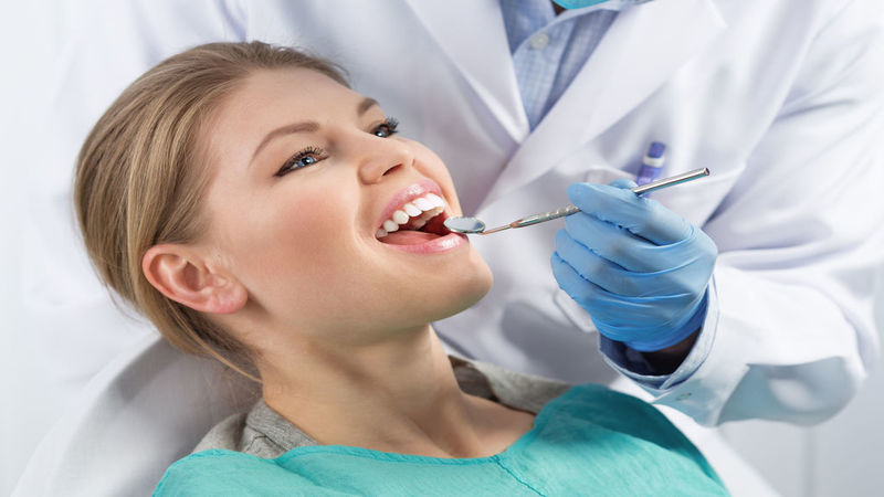 Receiving Cosmetic Dentistry in Vancouver WA To Whiten Teeth